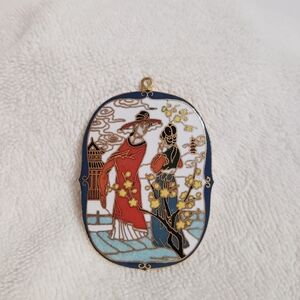 Vintage Asian Cloisonne Pendant Geisha Girls Pagoda Nature Scene Gold Tone Back